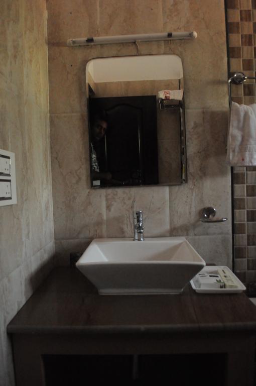 Hotel Jsr Inn Déhrádún Pokoj fotografie